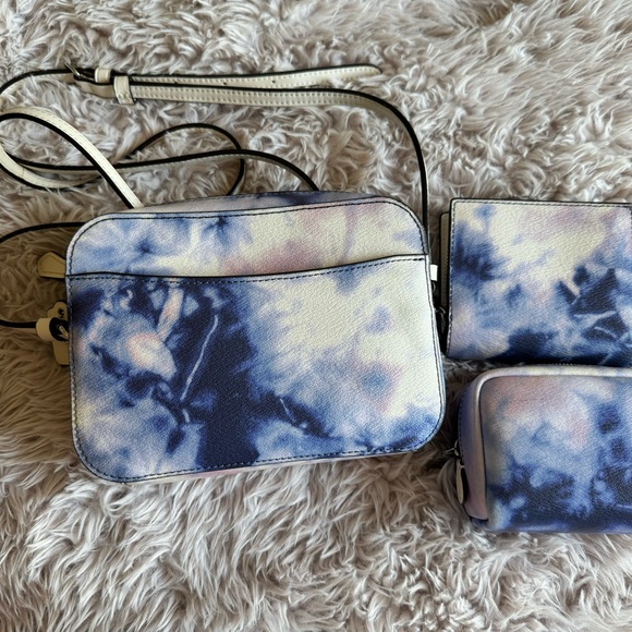 Coach mini crossbody set - Picture 2 of 6